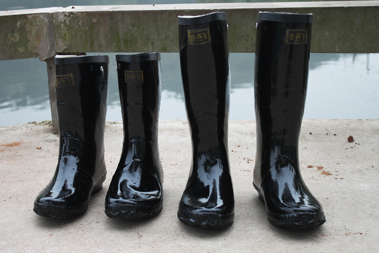 正品橡胶水靴耐磨工矿靴钓鱼胶鞋长筒大码雨