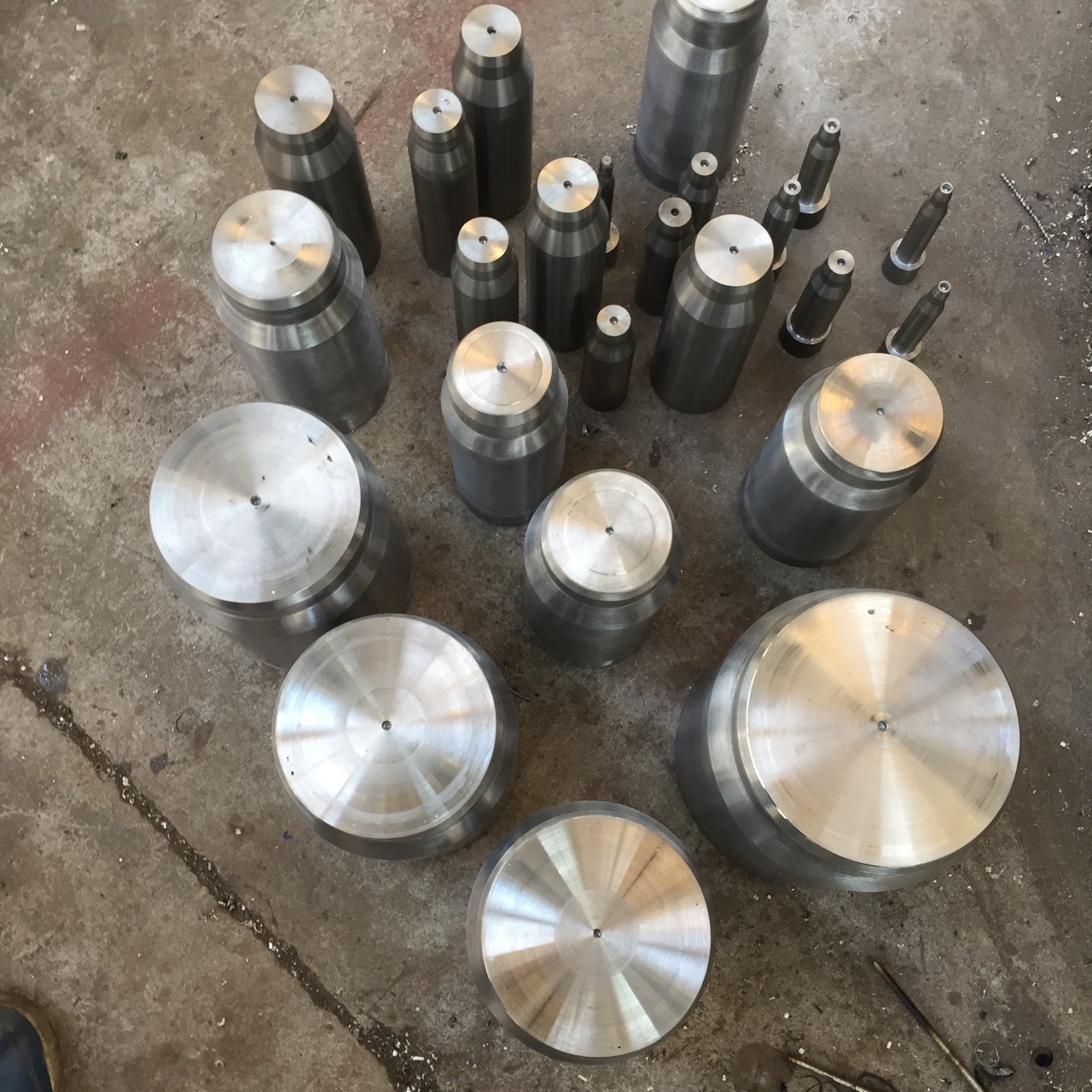 供应塑料机械配件扩口机直口模