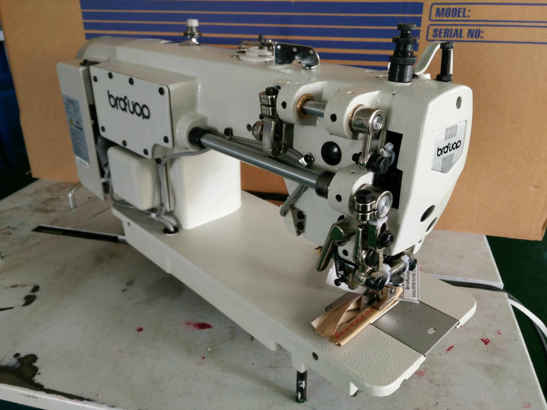 新品0303d电脑带刀同步车 厚料同步缝纫机 工业缝纫机 厂家直销