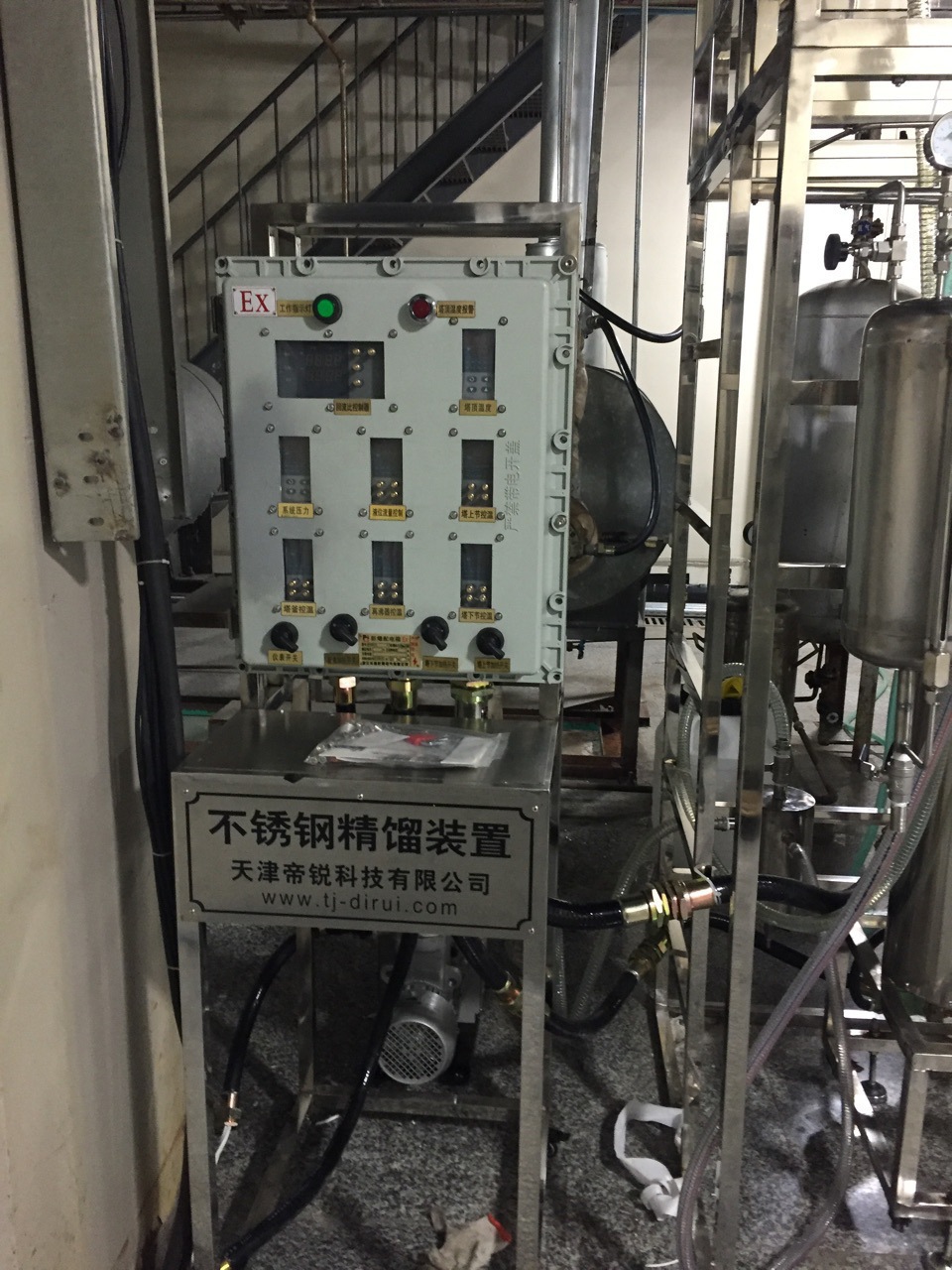 生产实验室玻璃精馏装置精馏塔