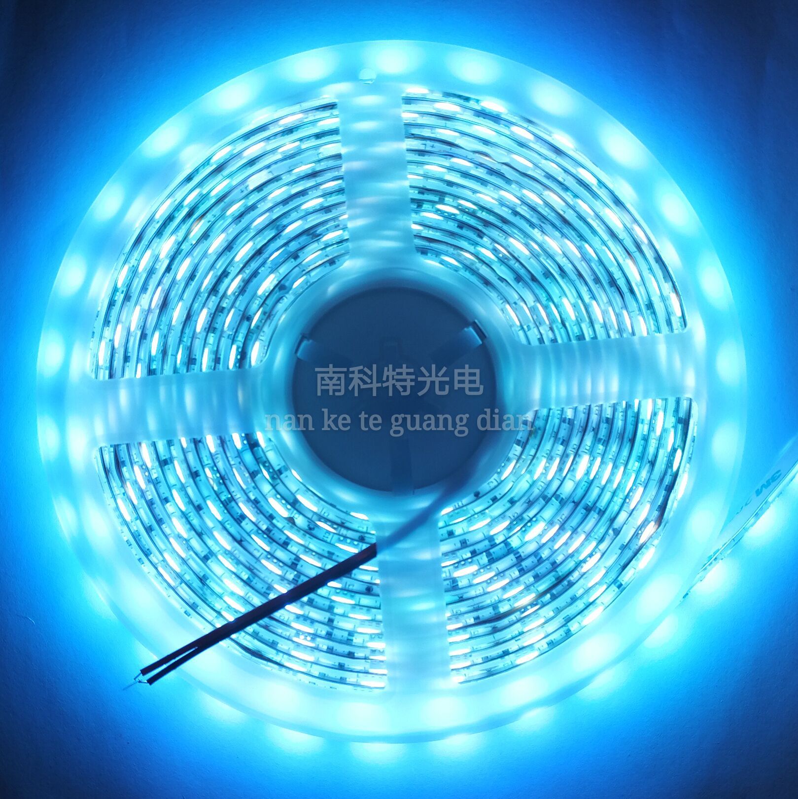 led 5050软灯带 冰蓝灯带 60灯 高亮