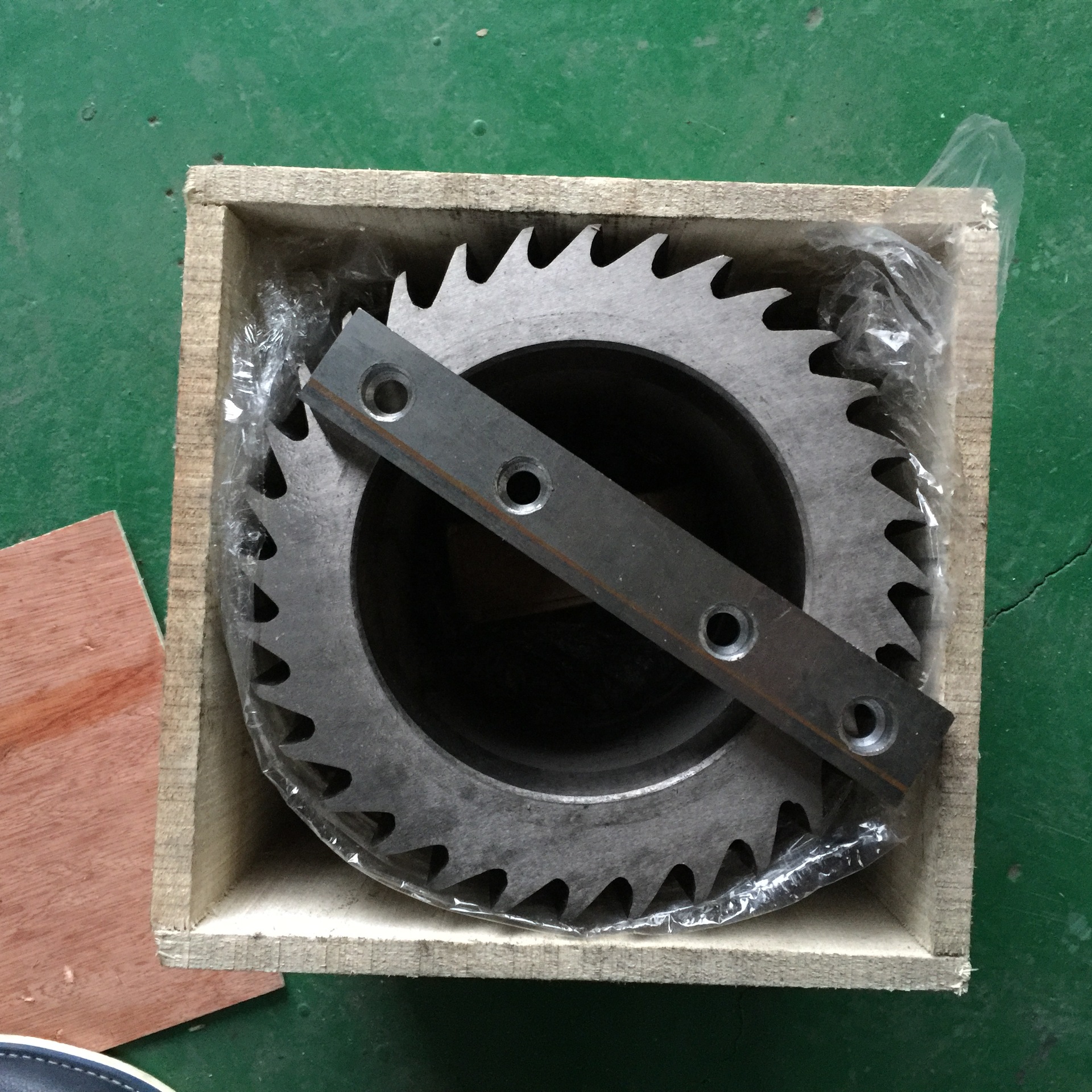 双螺杆悬臂龙门式切粒机滚刀,切粒机动刀维修