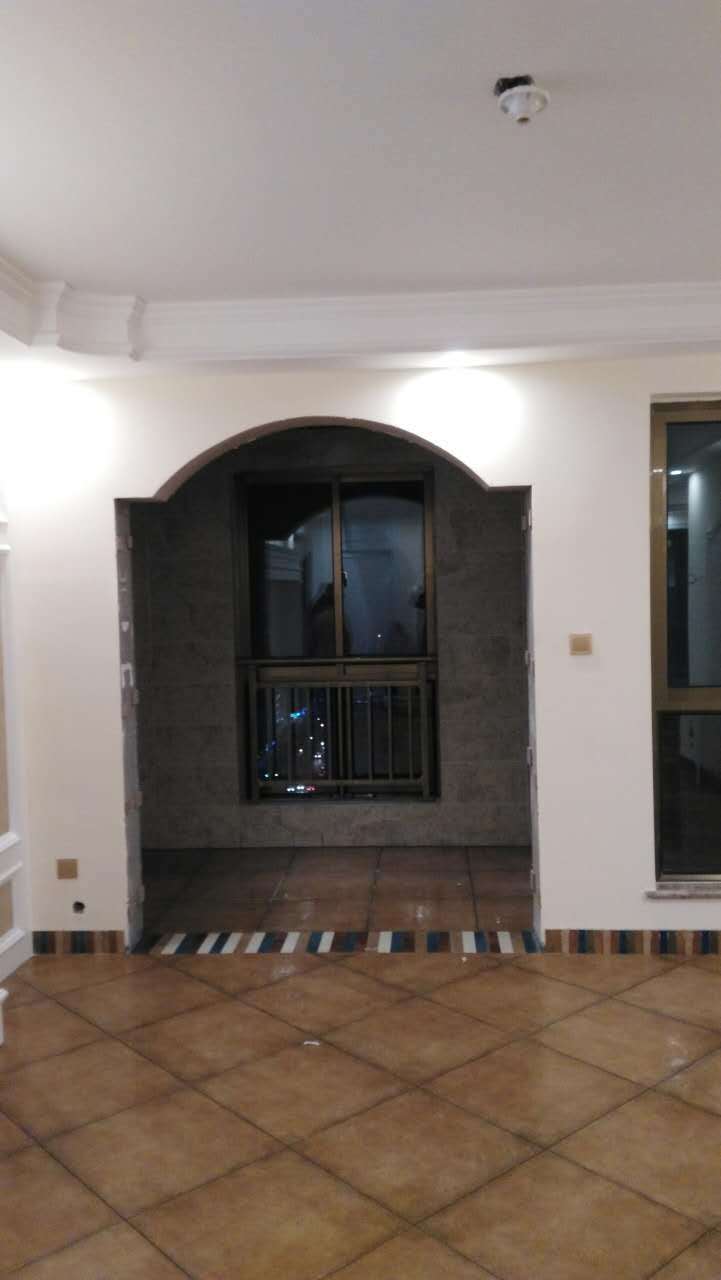 去掉问题弧形垭口的弧形洞口