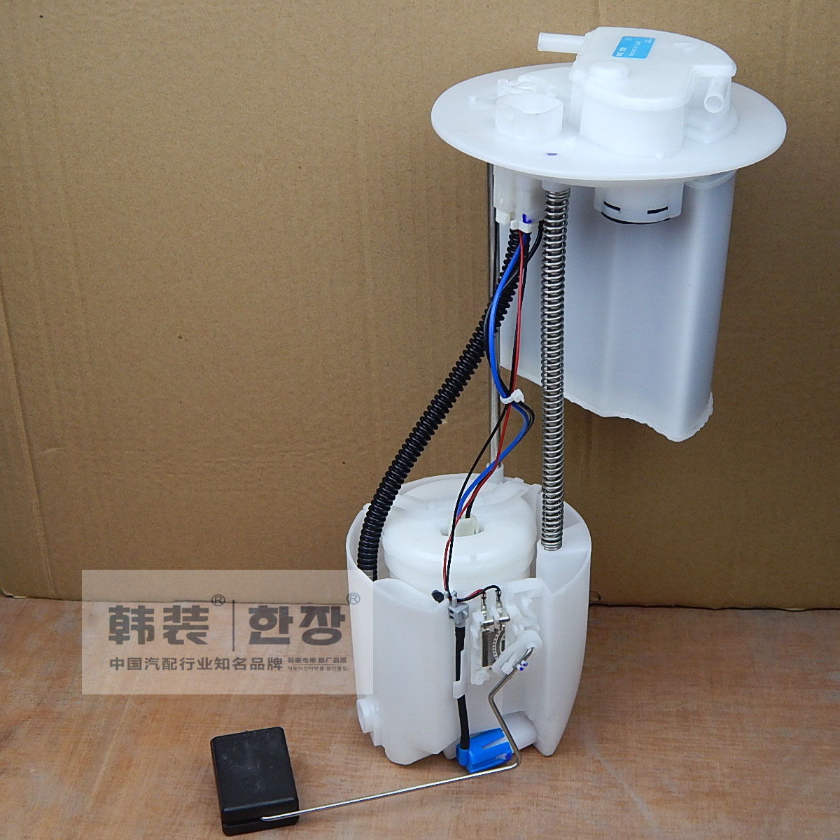 丰田威驰汽油泵总成77704-0d040