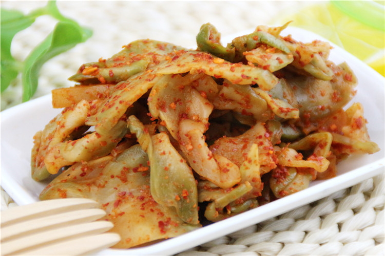 蔬菜酱菜制品厂家直销 腌新鲜榨菜片 家常嫩脆腌榨菜片500.