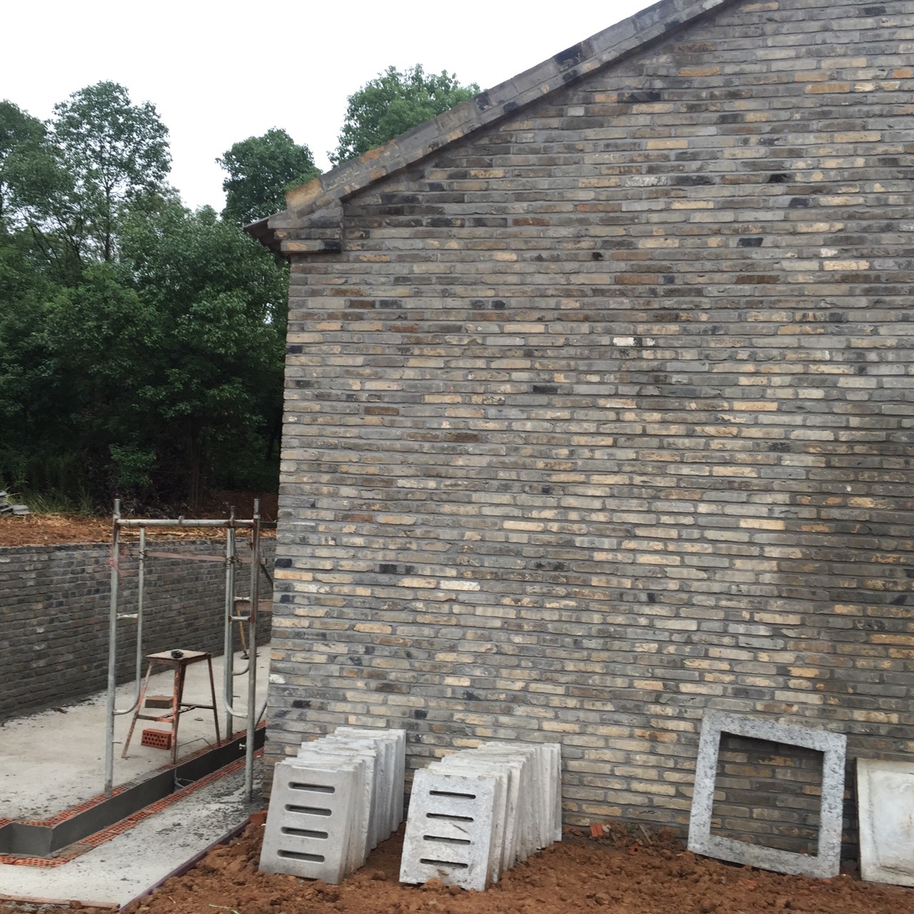 旧青砖 旧砖旧瓦 厂家直销仿古怀旧青砖瓦 砌墙砖砖瓦专售 多规格