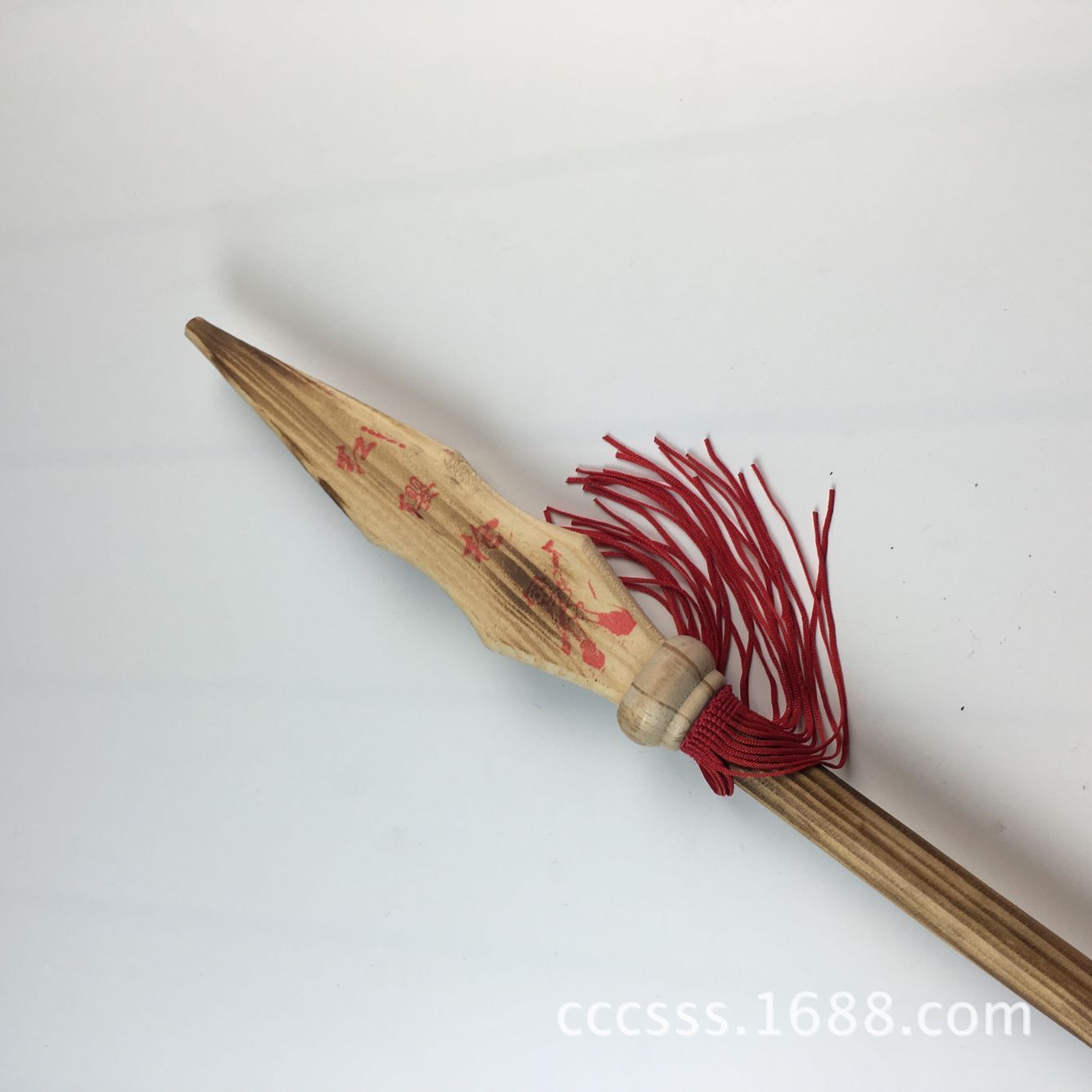 厂家直销木质哪吒红缨枪 儿童竹木兵器玩具模型 舞台表演道具批发