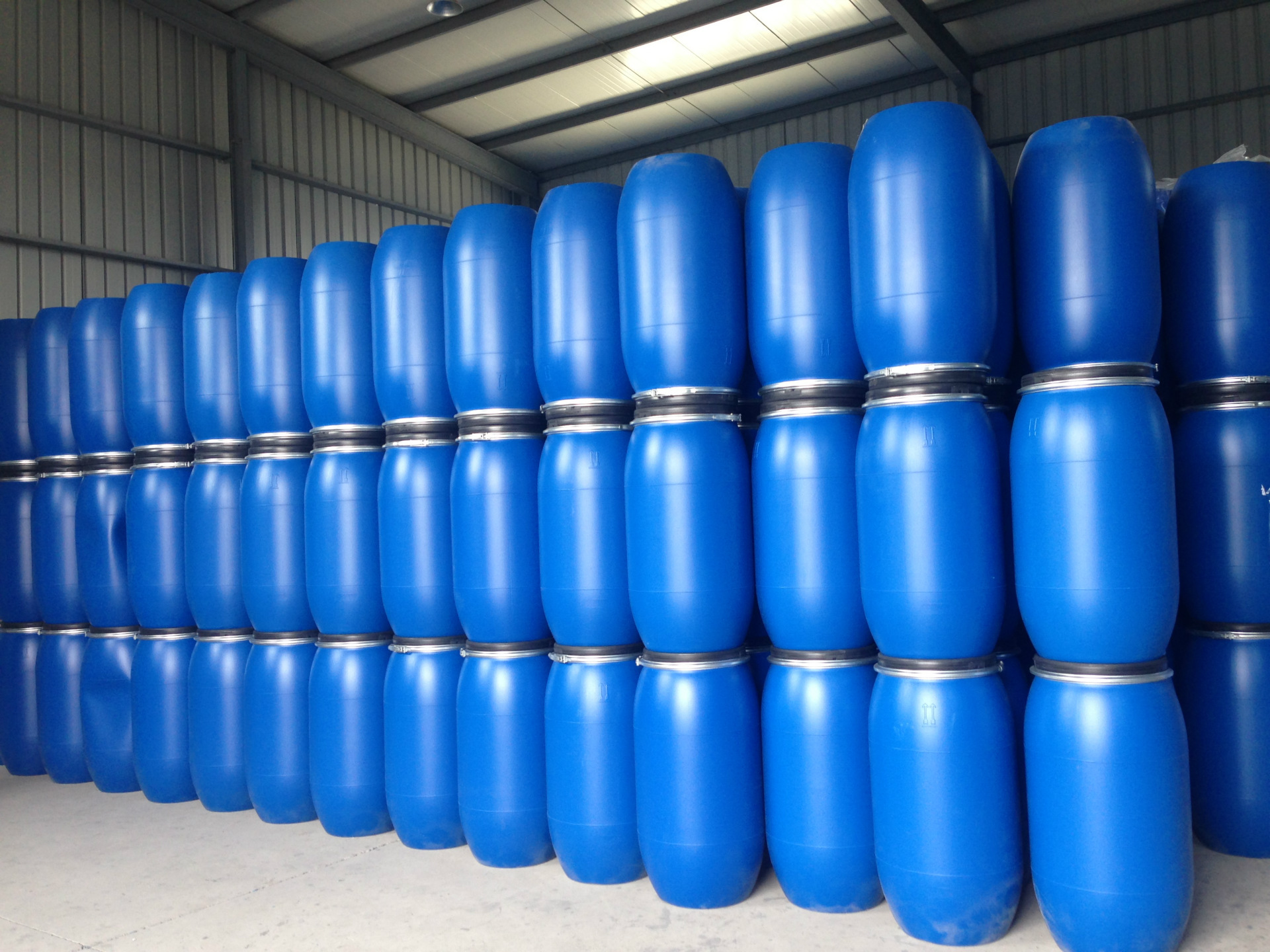 30公斤塑料桶法兰桶黑色30l抱箍桶大口桶30l化工桶水桶厂家直销