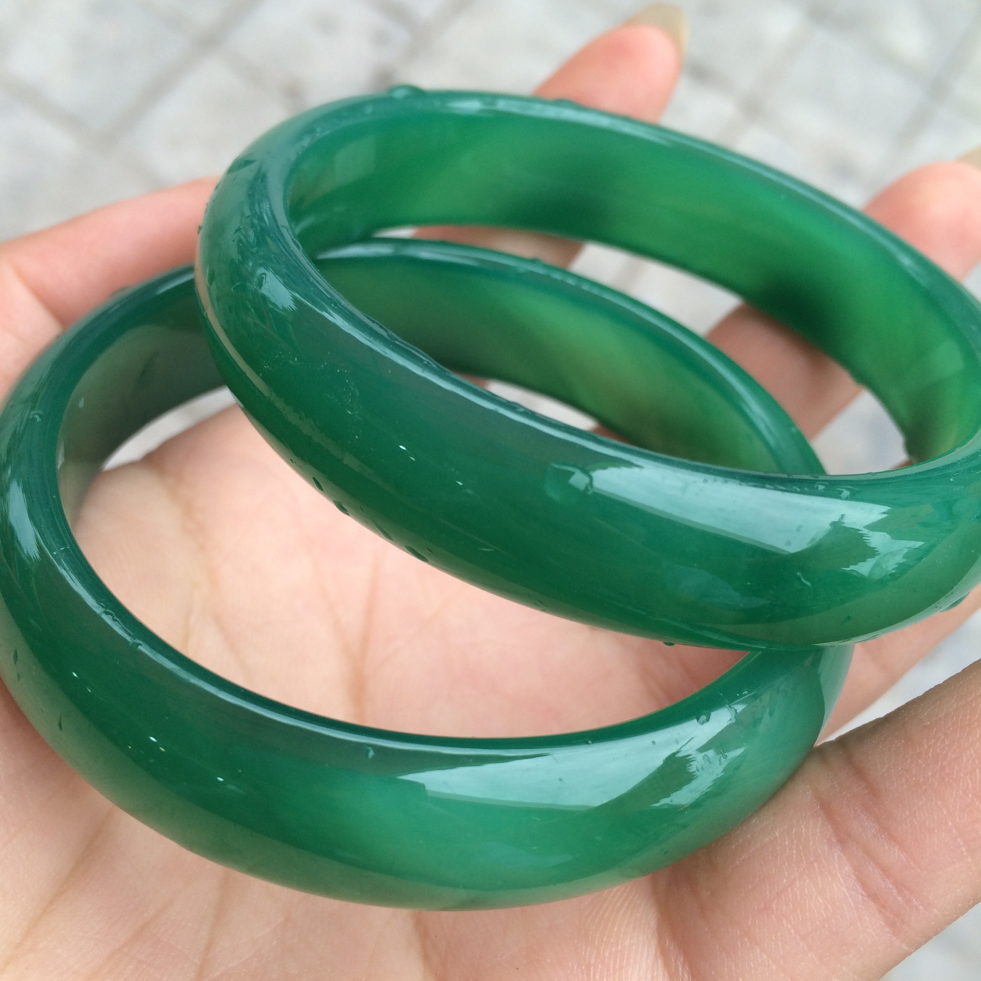 绿玉髓手镯 玛瑙玉髓镯子 女款手镯 玉石玉器 批发