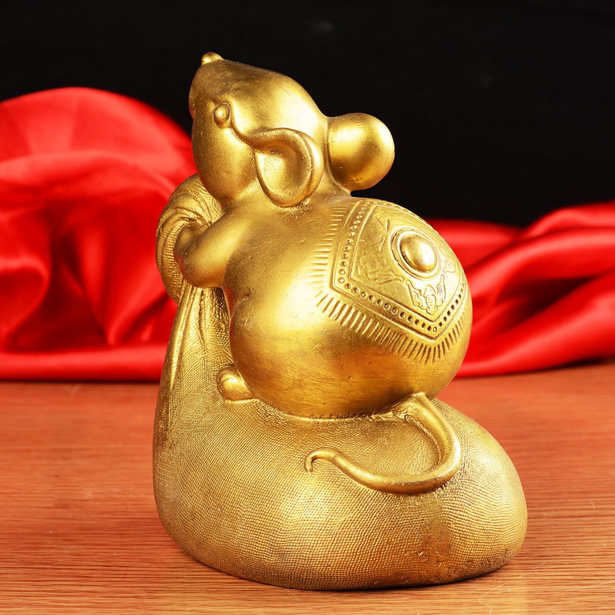 铜老鼠摆件黄金袋 老鼠十二生肖摆件铜鼠