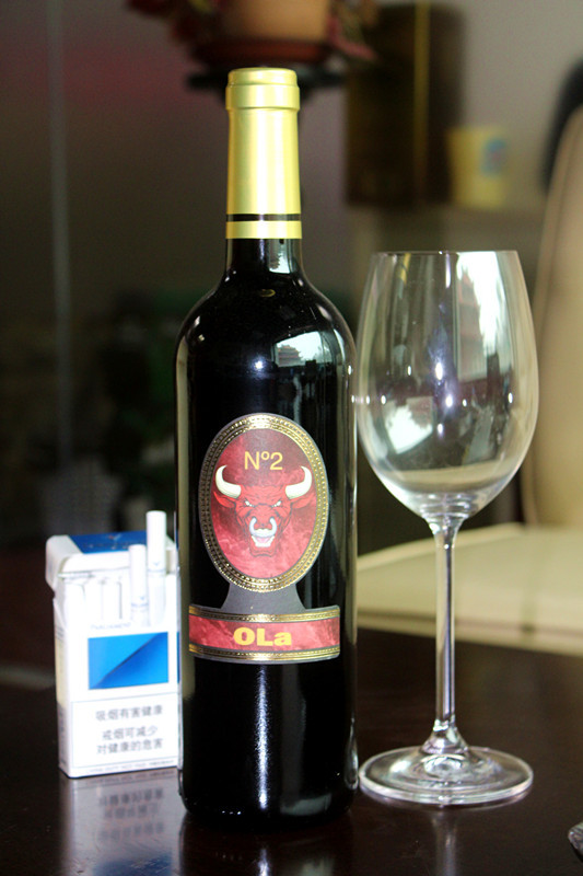 红葡萄酒西班牙原瓶原装进口干红 ola贸易 牛2号红酒
