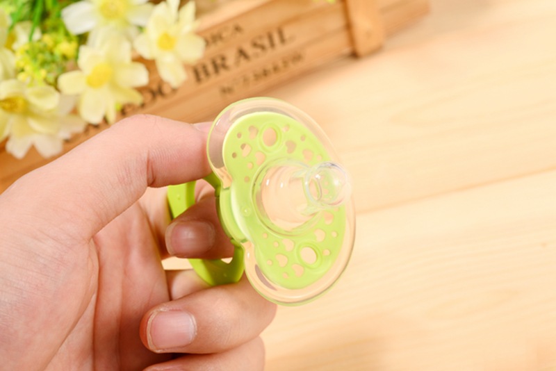 转转熊新款安抚奶嘴 全硅胶包胶式安睡奶嘴 乳头型安慰奶嘴8130