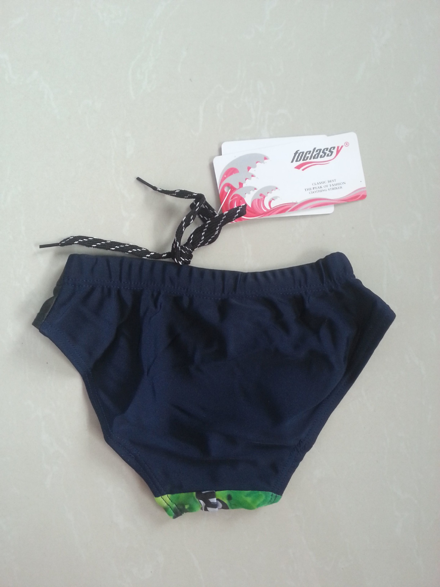 2015梵卡斯厂家批发儿童三角泳裤精美的数码动画图案宝宝的最爱