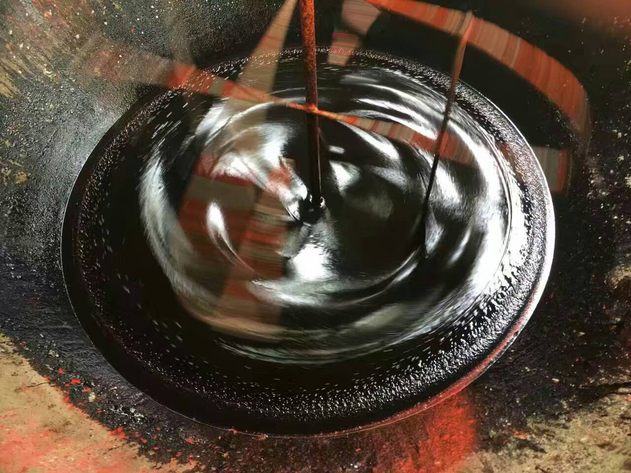 传统黑膏药基质黑膏药肉手工香油熬制去火毒 黑油膏马来胶膏药胶