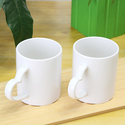 新款广告礼品杯 创意心把白色陶瓷杯定制 圆柱形马克杯饮料杯