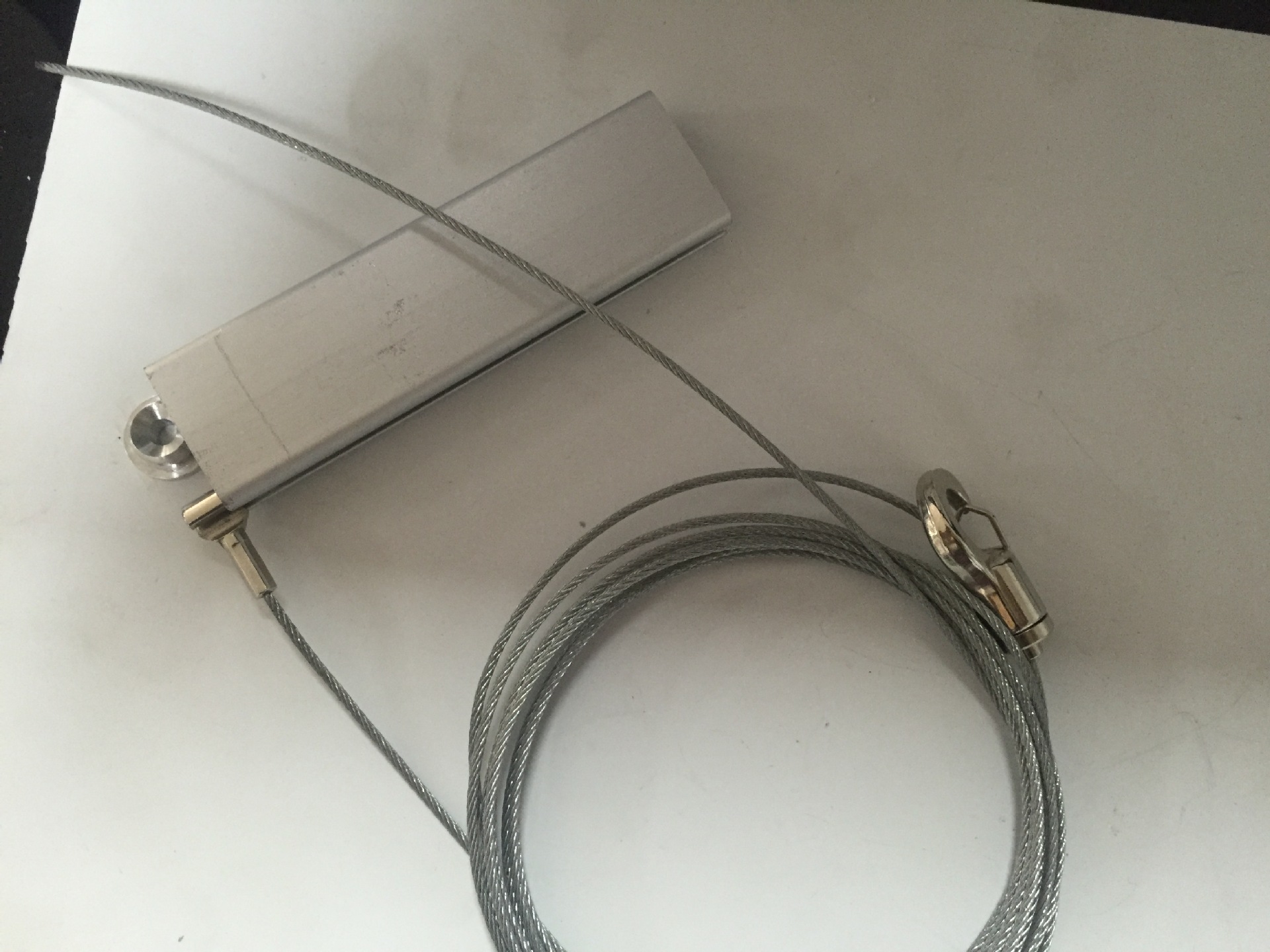 点击轨道挂画线 艺术悬挂器钢丝绳 承重120kg以上内部测试