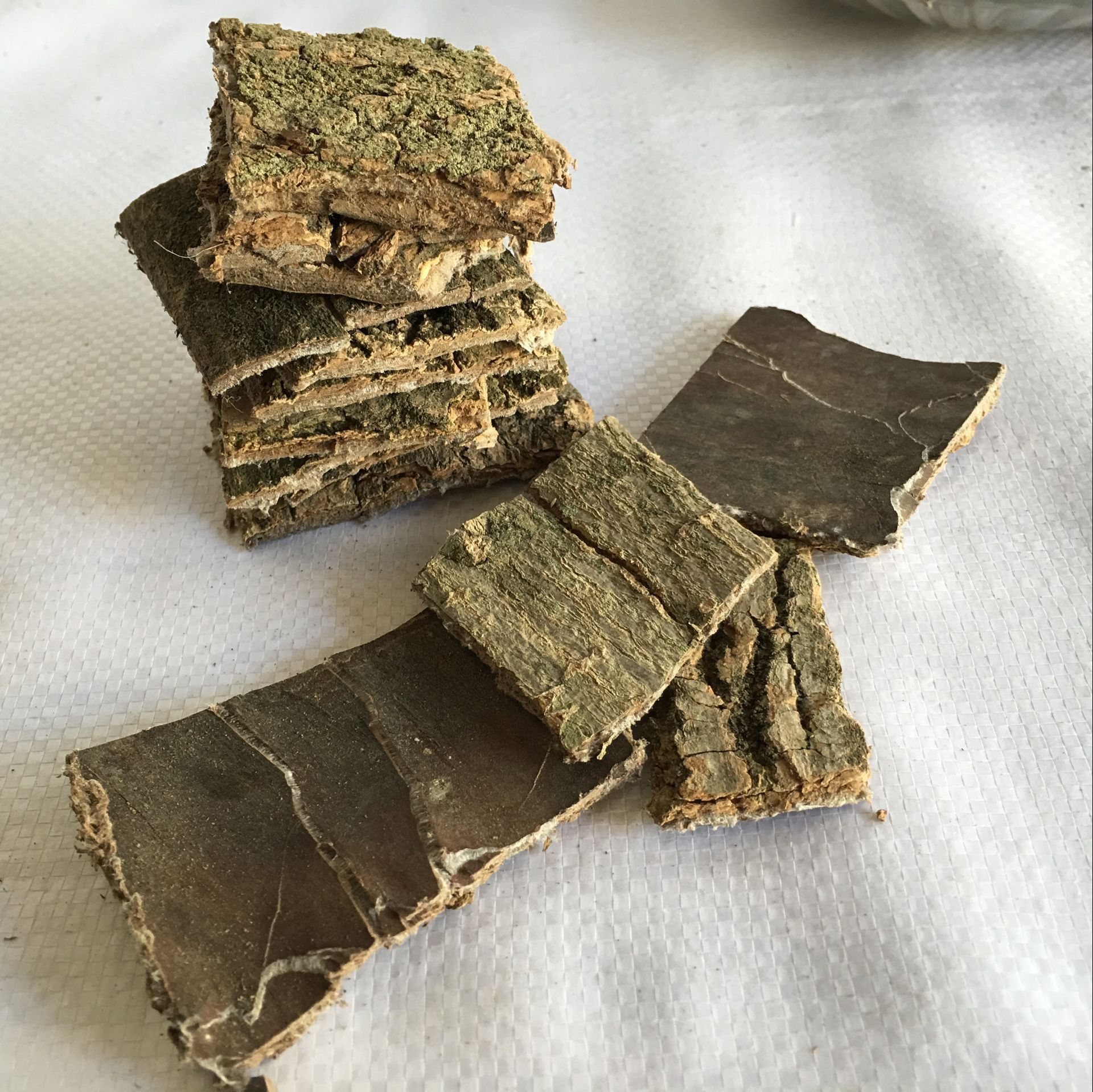 正品中药材_正品中药材杜仲片 杜仲皮 泡酒料 另有杜仲精细 - 阿里巴