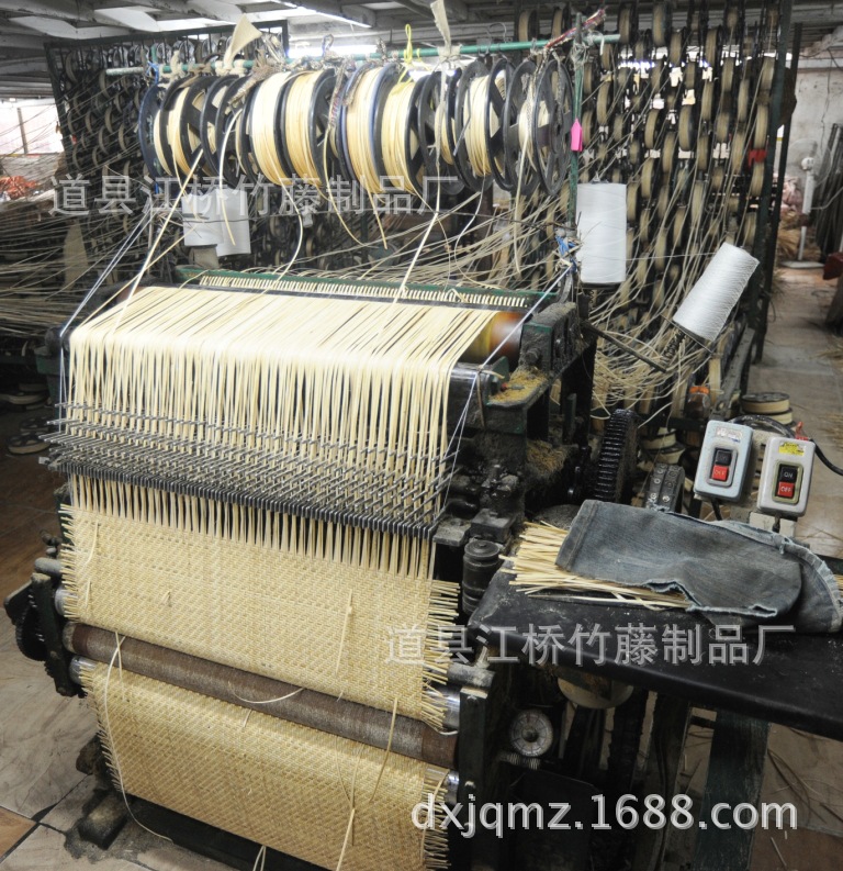 竹藤厂家专业为全国藤编家具厂提供印尼藤编