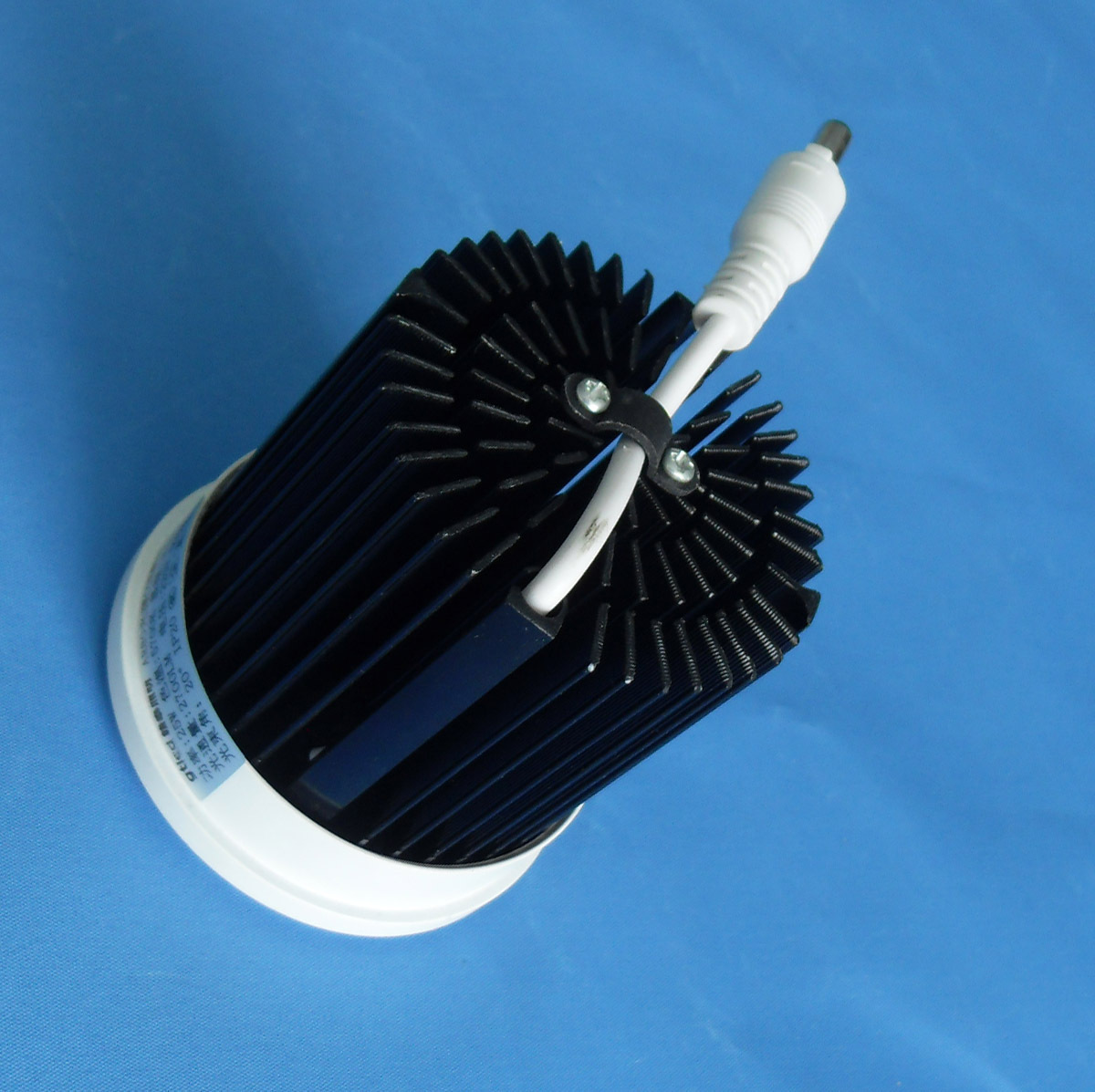 厂家直销20w 25w冷锻ar80豆胆灯光源