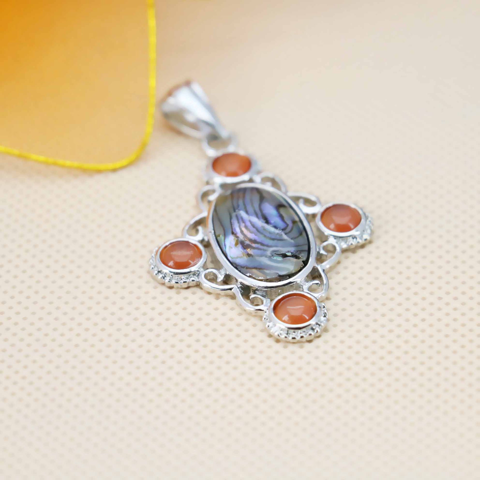 29x36mm天然彩贝镶边吊坠女项链花边镶猫眼diy配件礼