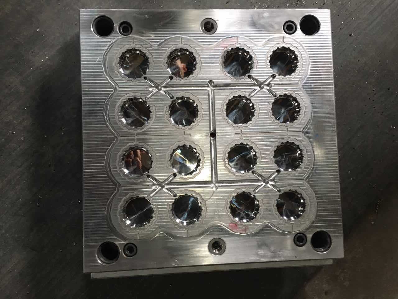 承接各种翻盖模具 饮用水盖 矿泉水瓶盖模具 加工 饮料瓶盖模注塑