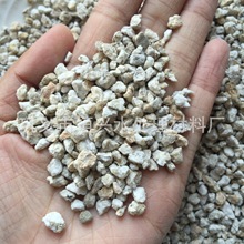 供应1-2mm 2-4mm各种规格矿化净水麦饭石滤料 多肉麦饭石