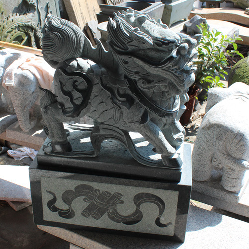 精细雕琢石雕麒麟 家居办公室商铺摆放石麒麟