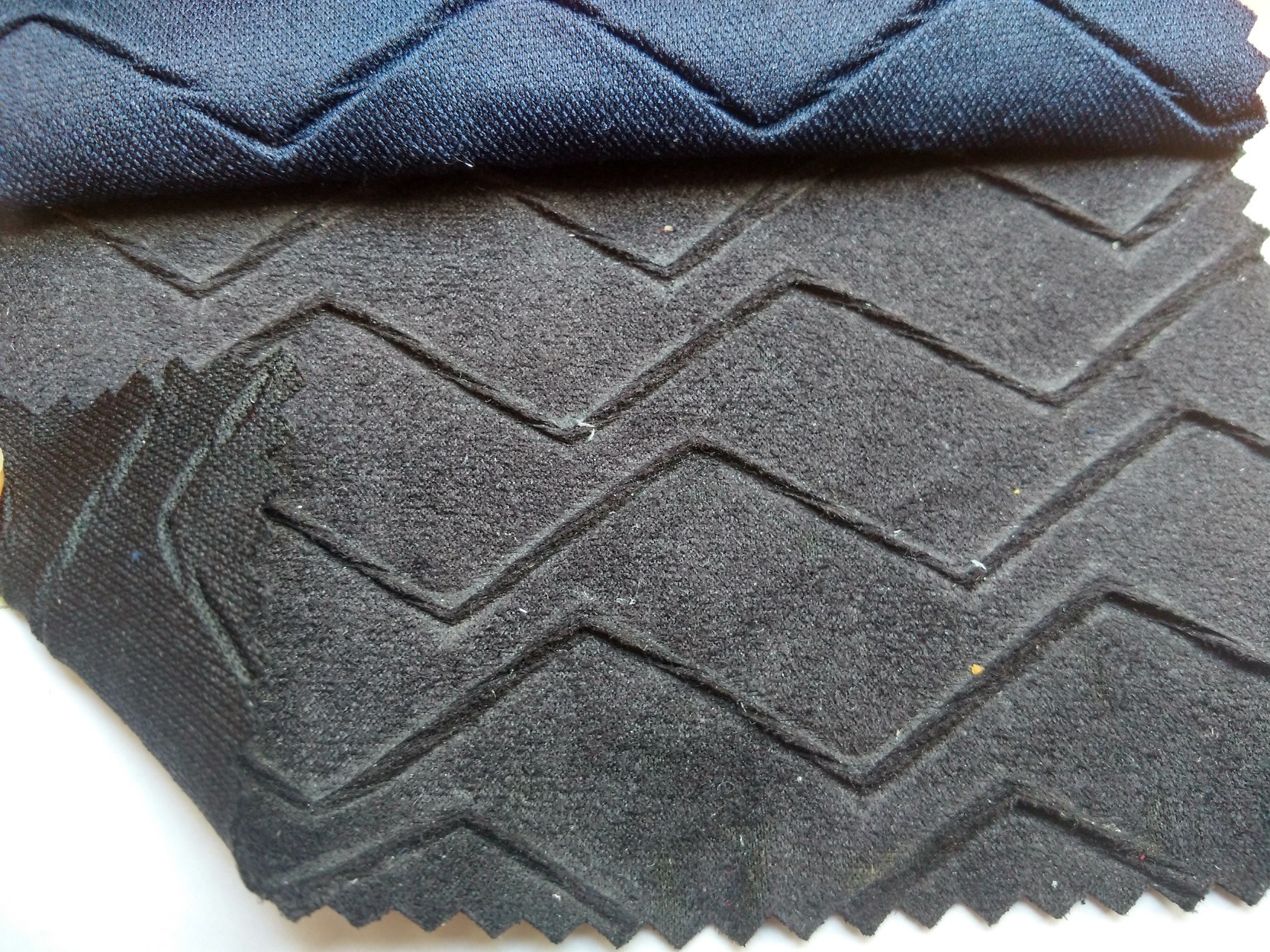 水波纹压褶皱鹿皮绒布麂皮绒布料压折裙子面料厂家直销