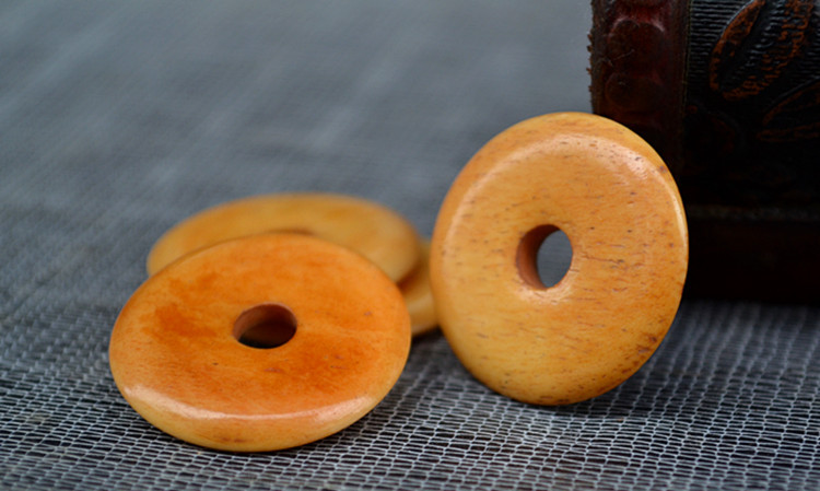 天然牛骨平安扣 西藏做旧牛骨平安扣吊坠 diy饰品配件