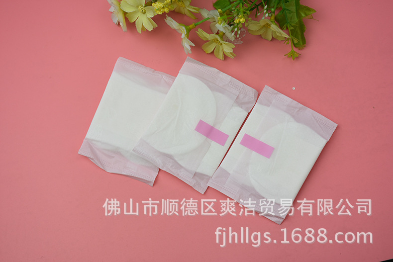 校花女生棉柔亲肤干爽透气卫生巾护垫卫生巾厂家批发16