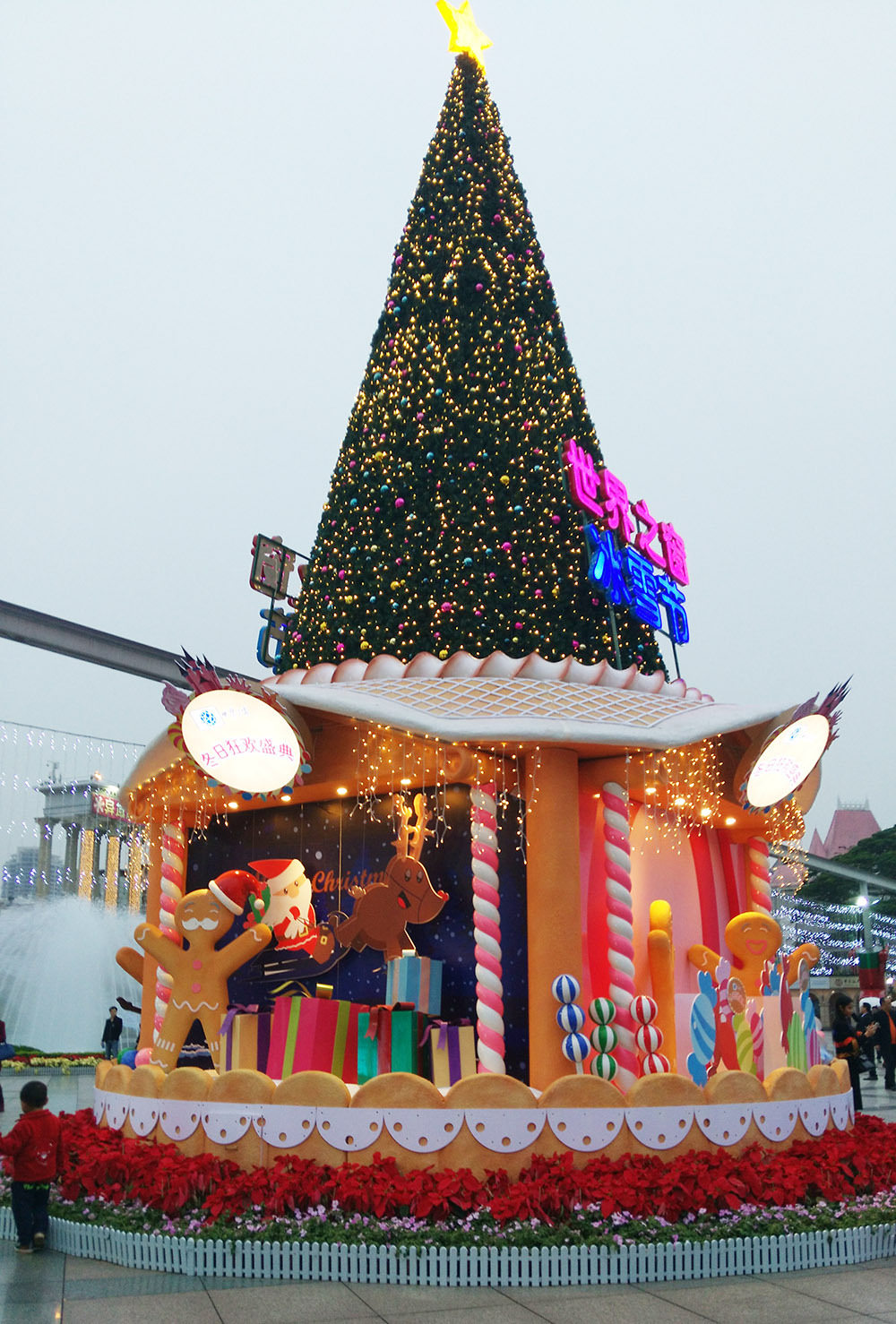 户外大型景观装饰 高端商场节日氛围布置 商业美陈设计1