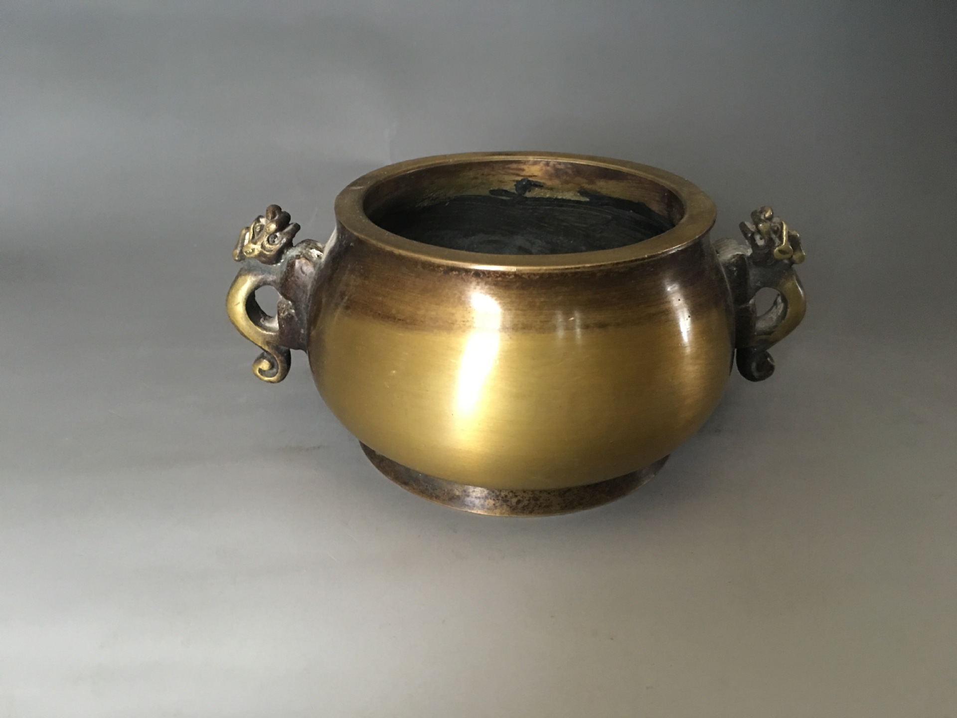 大明宣德龙耳炉古玩铜器金属工艺品大平口微景观香炉摆件