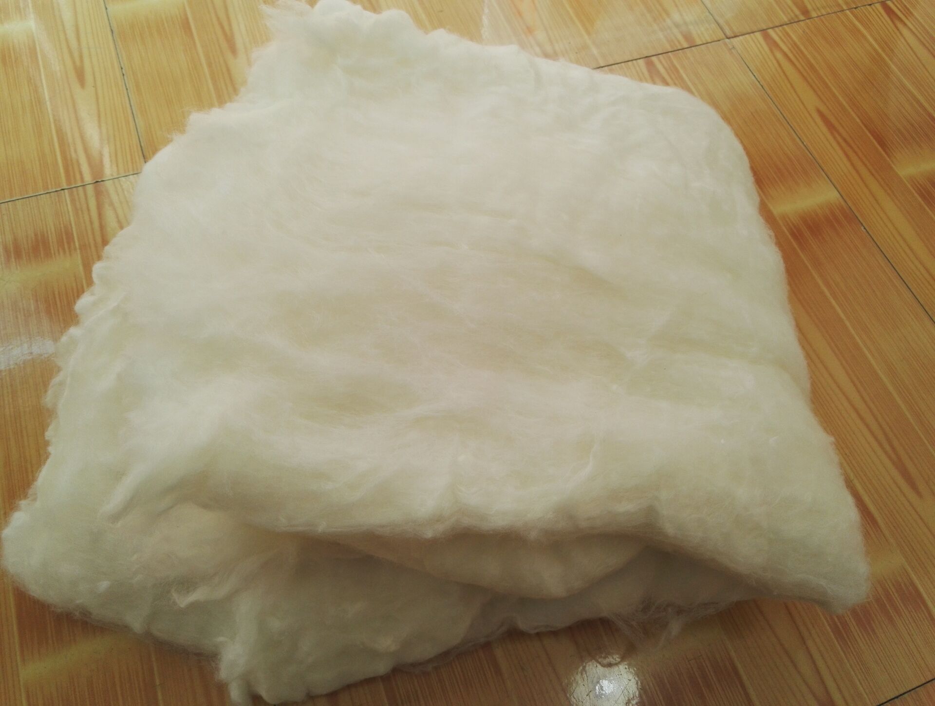 自产自销批发 定制纯柞蚕丝裸胎原料