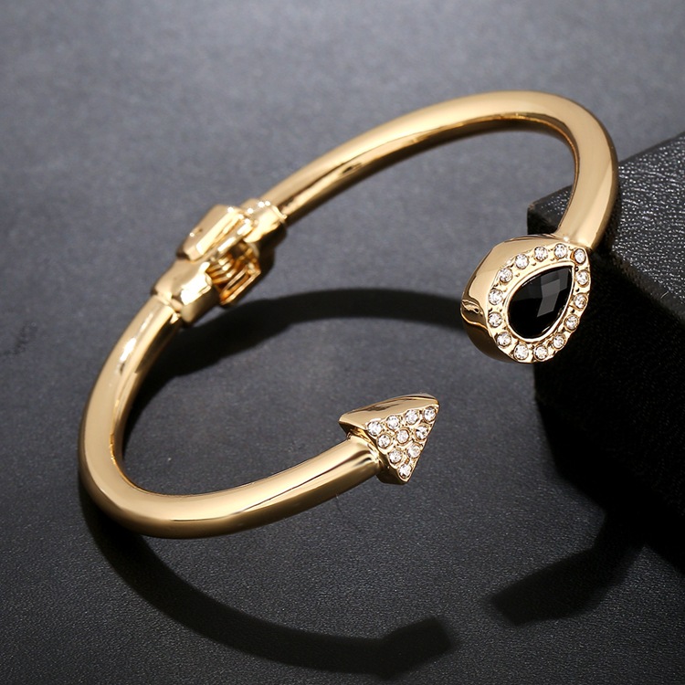 批发欧美外贸热销饰品高档锌合金开口手镯女大牌猫眼水晶手环