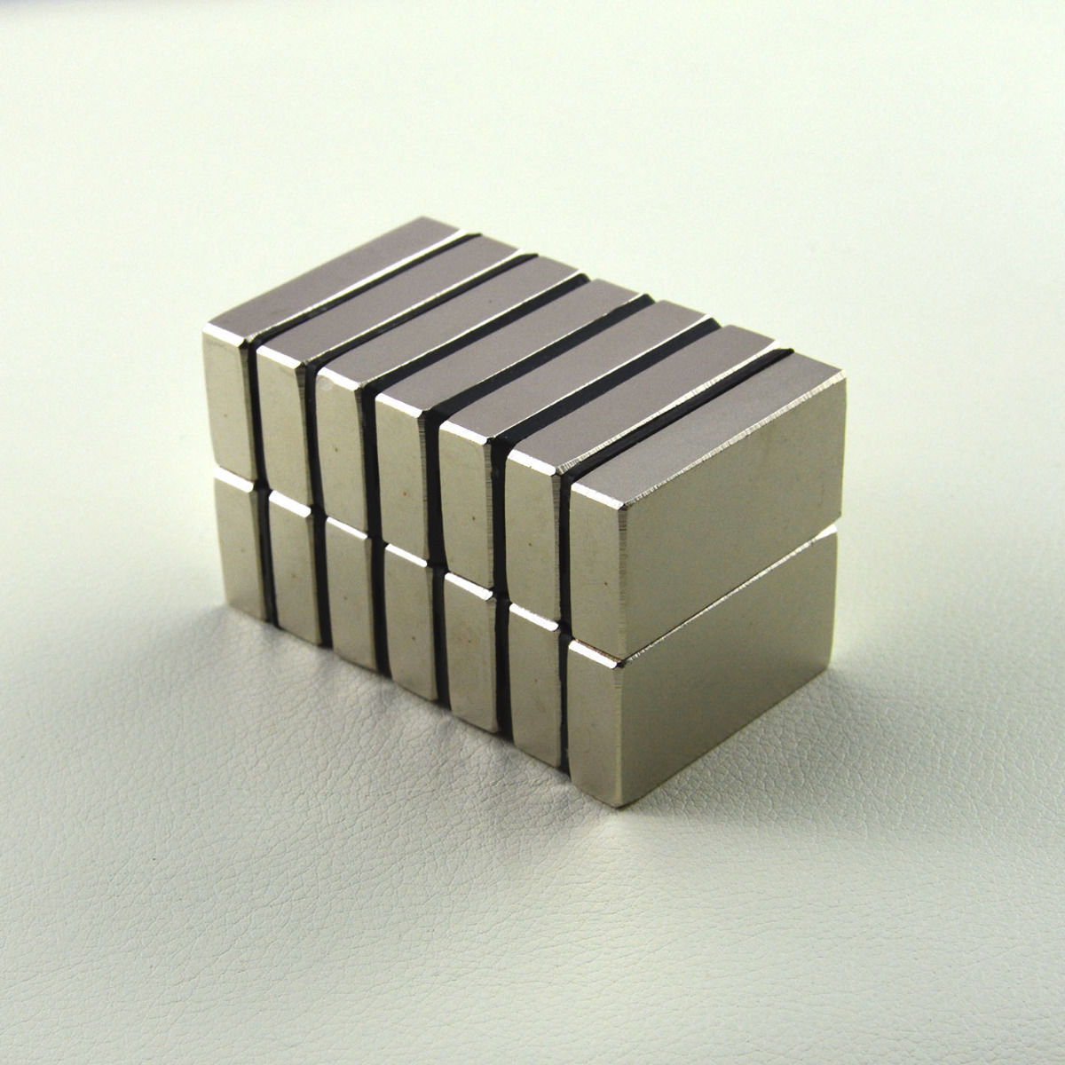 现货供应50*25*10mm 方形磁铁 强力磁铁 钕铁硼强磁 磁力架