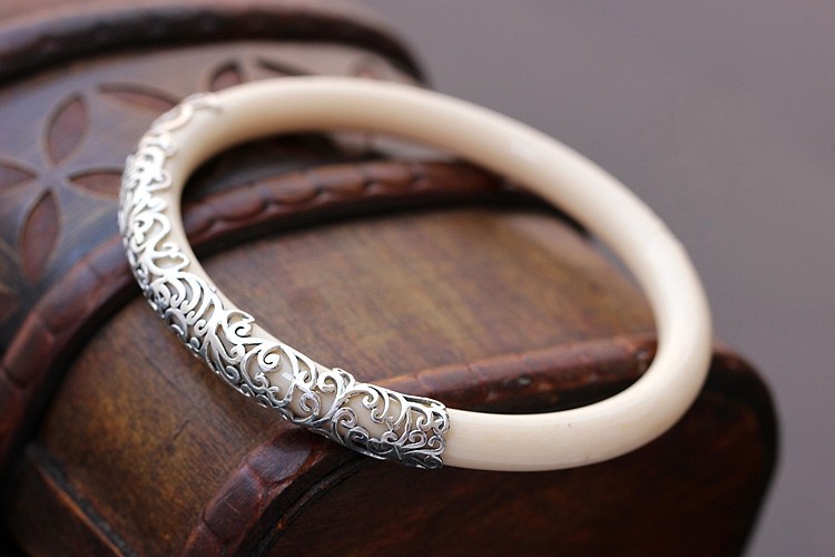 纳福阁纯银批发 泰国老银匠泰银手镯s925银饰镶象牙果复古细手镯