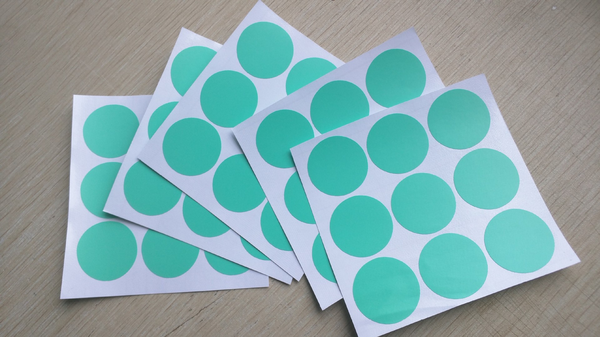 ins爆款 北欧风格圆点贴纸亚金色波点控