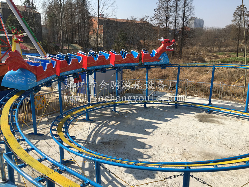 金骋游乐设备供应大型户外儿童过山车青虫滑车滑行龙证件齐全