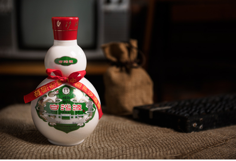 海通酒业 白沙液52度经典绿葫芦浓酱兼香型白酒500ml 白酒批发