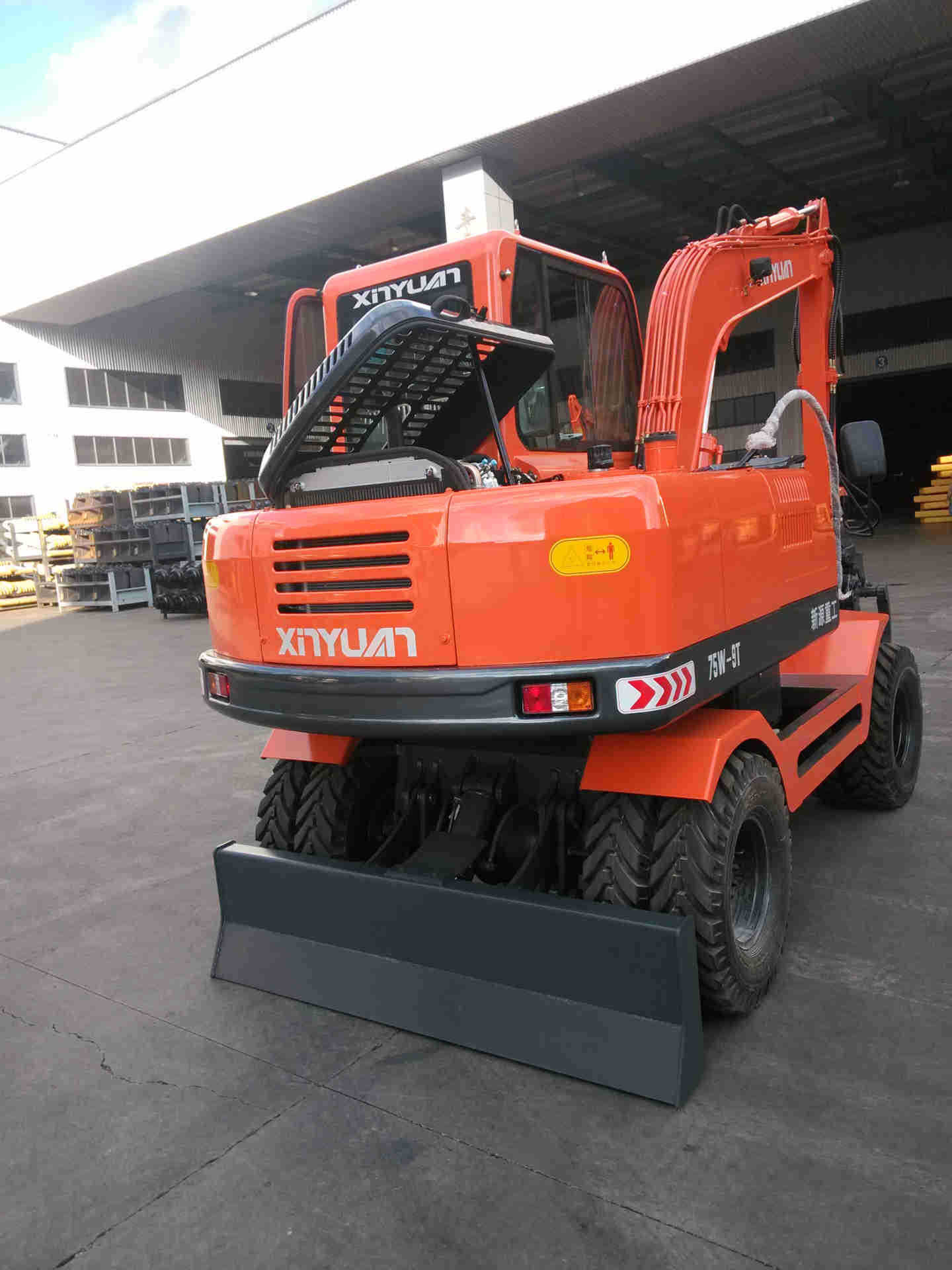 广西专业供应新源xy75w9挖掘机小型轮式挖机甘蔗抓木机高性能