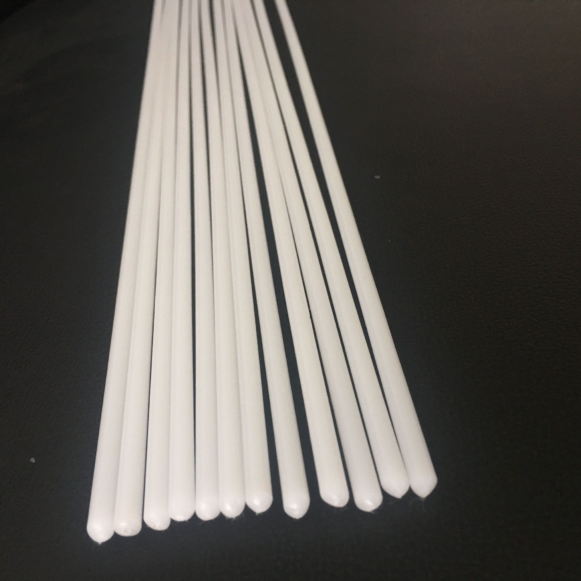 厦门宏瑞通挤出厂家直销游戏床 蚊帐支架白色塑料棒3mmpom塑钢条