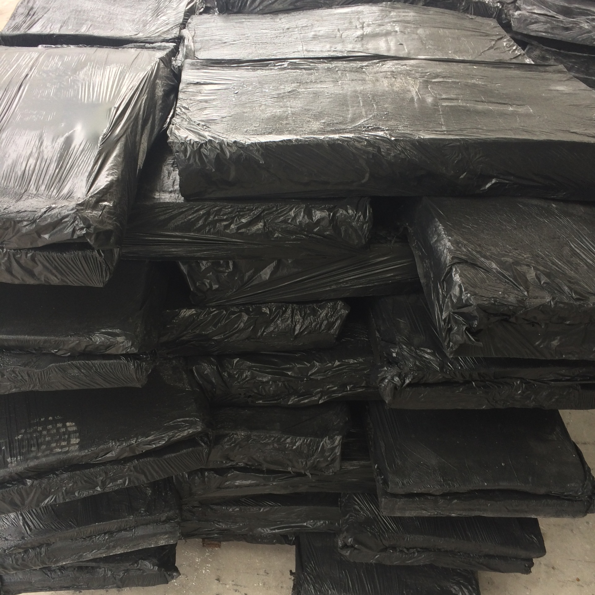 本厂长年产销 三元乙丙再生胶模压型 13393072116 欢迎咨询洽谈