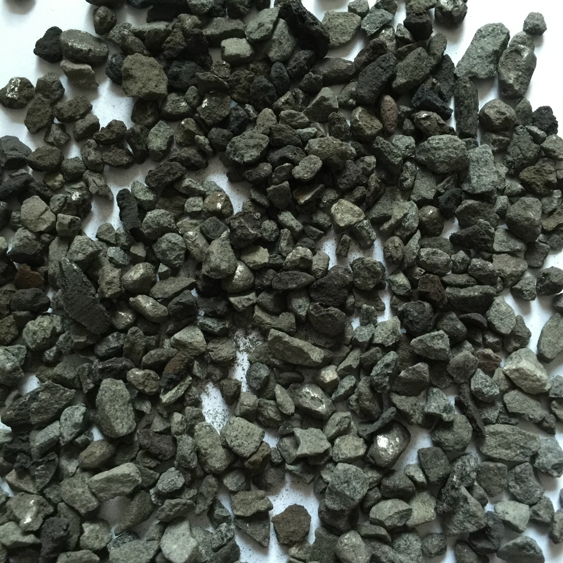 水处理特级磁铁矿 定做磁铁矿滤料 各种用途陶粒砂 生物陶粒