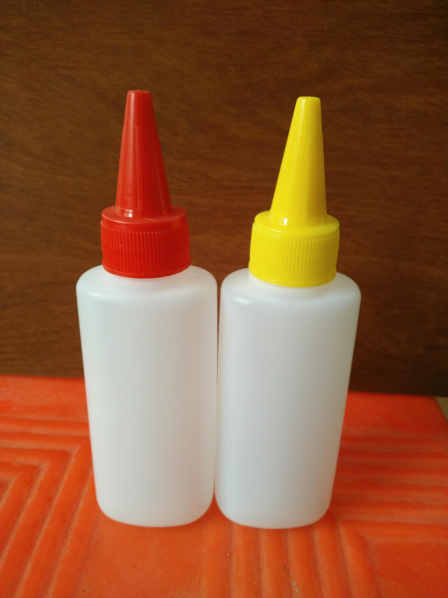 厂家400毫升尖嘴瓶墨水瓶颜料瓶瓶