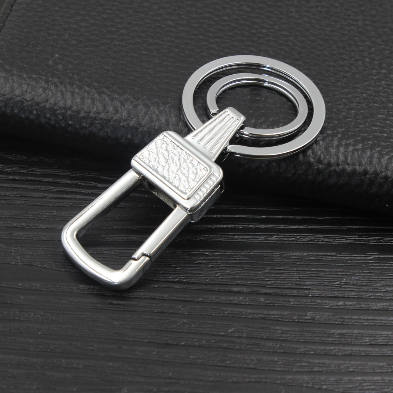 男士创意汽车钥匙扣 金属钥匙链义乌小商品市场2元店地摊厂家直销