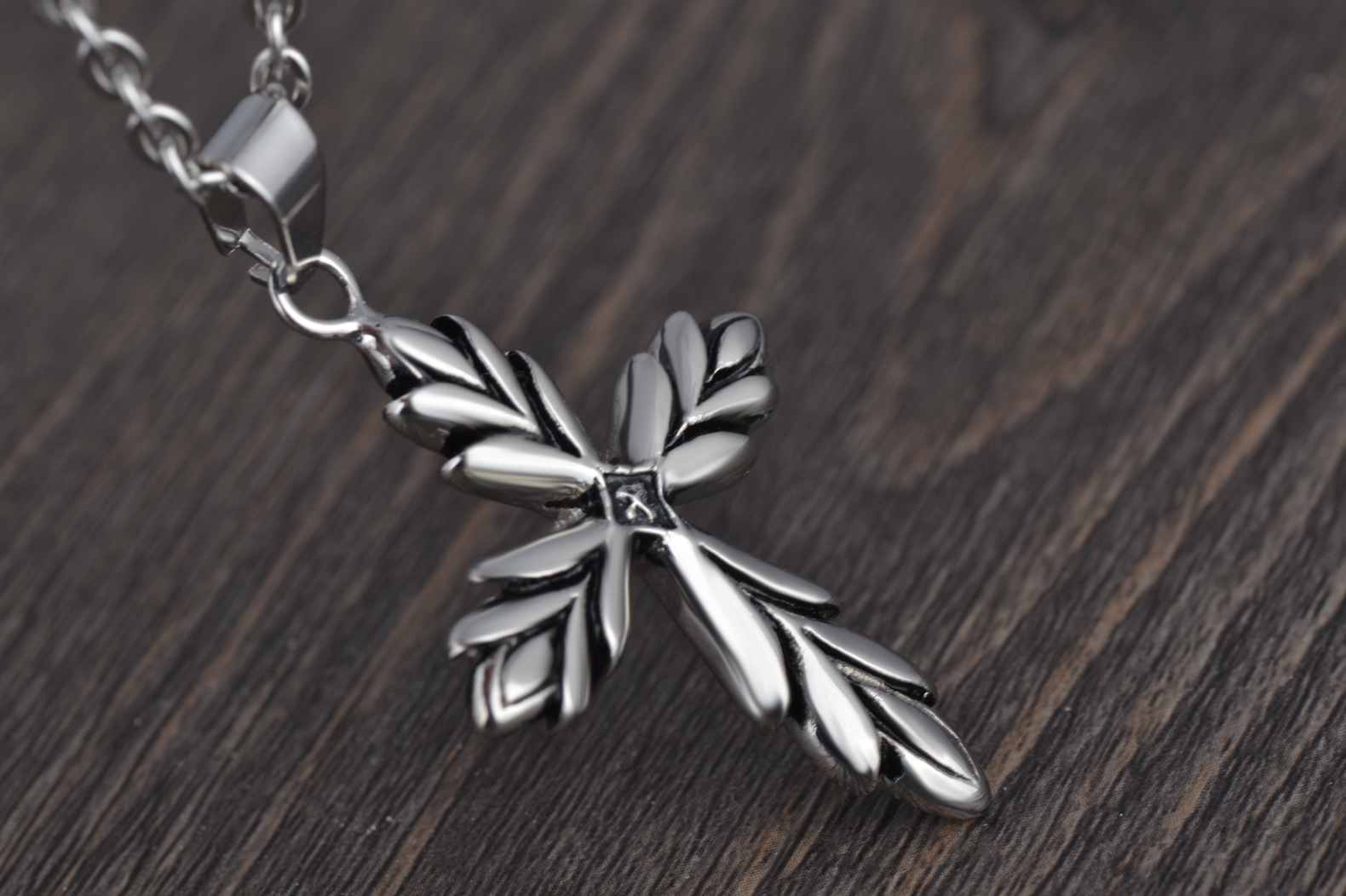 钛钢士男十字架项链不锈钢麦穗吊坠欧美铸造饰品 一件代发