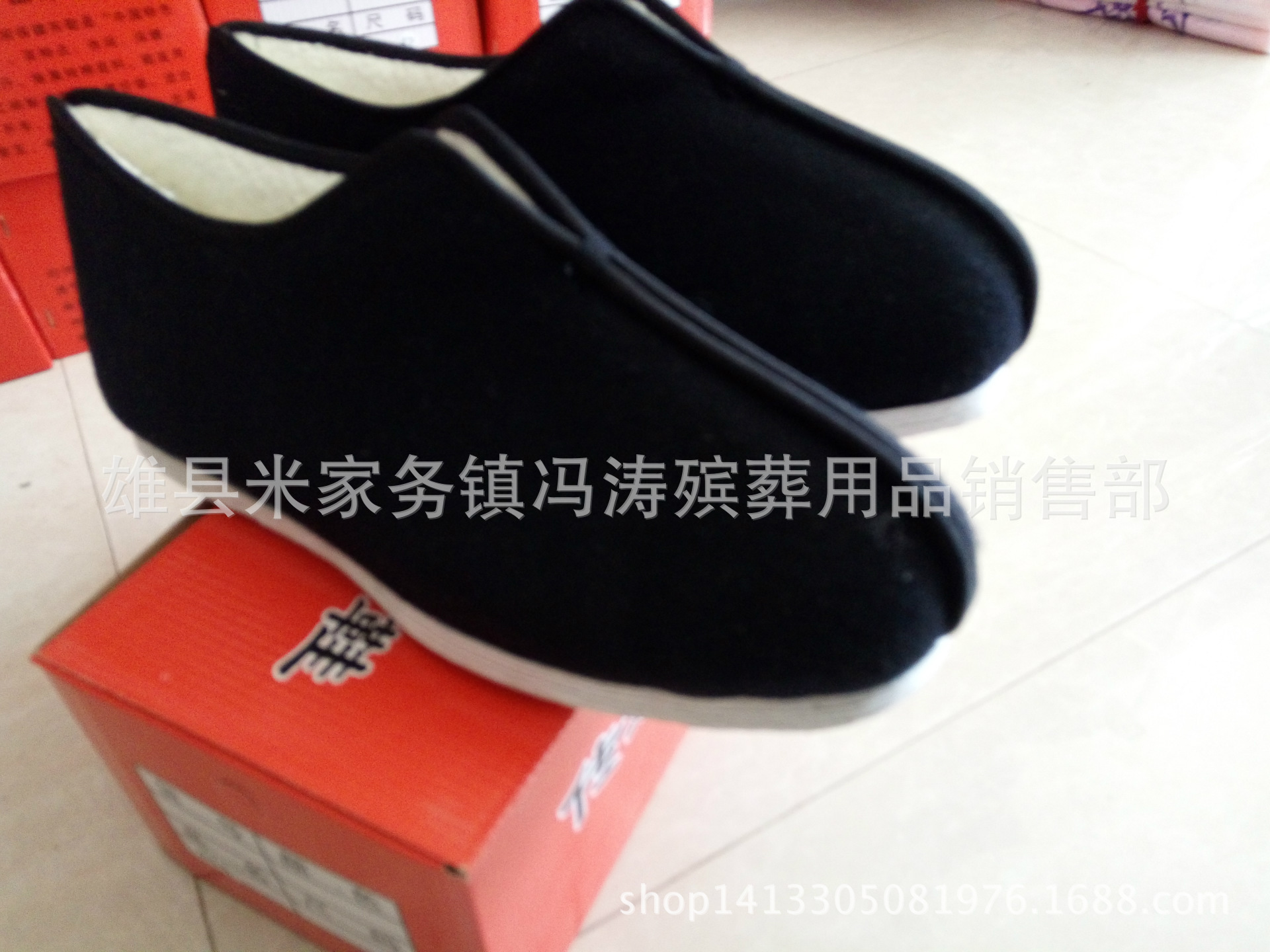 高档老北京寿鞋 晨博 殡葬用品寿衣厂家低价批发