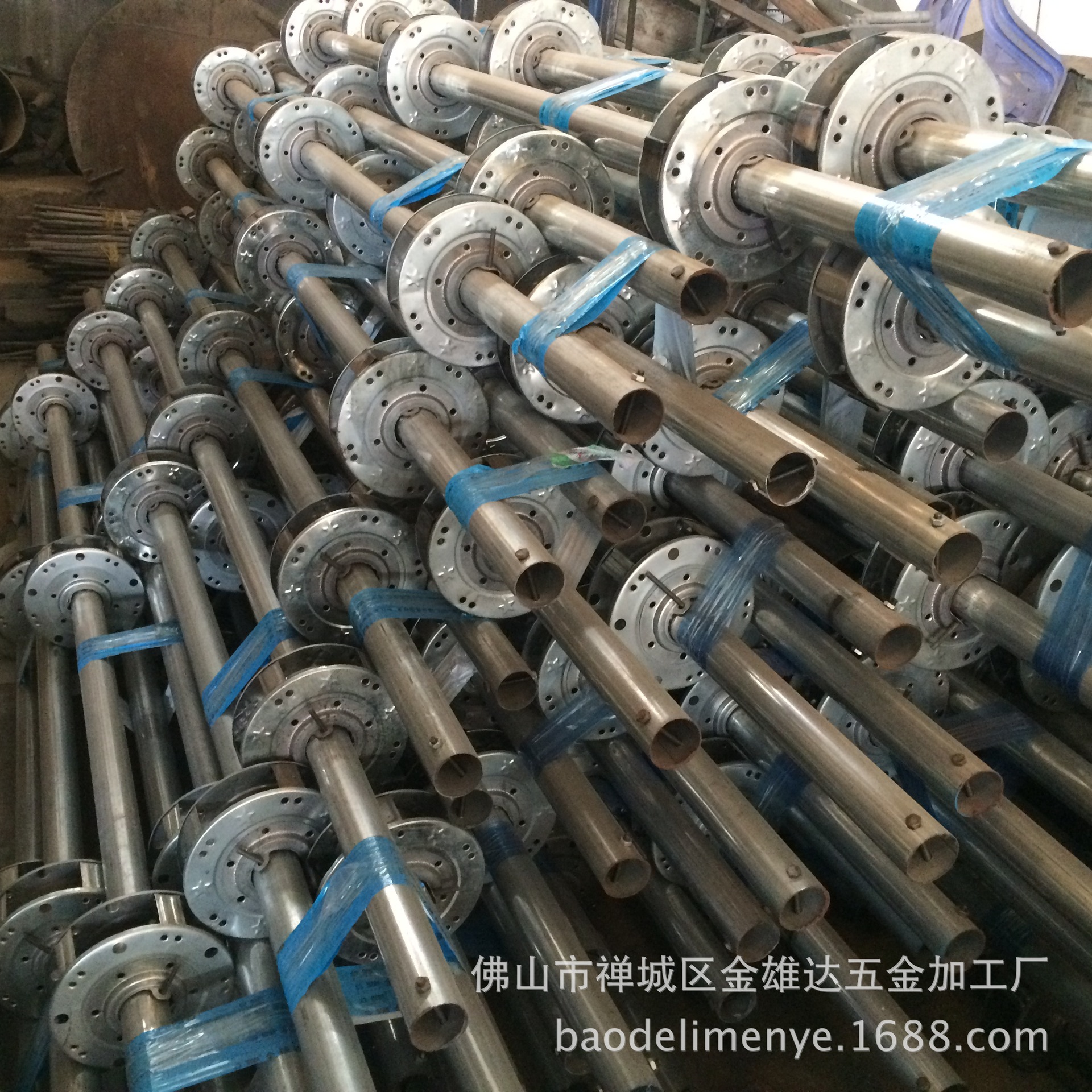 卷闸门卷轴 卷闸门配件 卷帘门卷轴 弹簧卷轴 弹簧片 - 包装材料批发