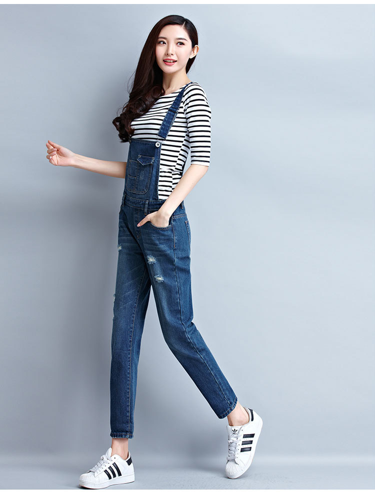 首页 服装 女裤 小脚裤 >牛仔背带裤女九分裤杨幂背带裤宽松破洞牛仔