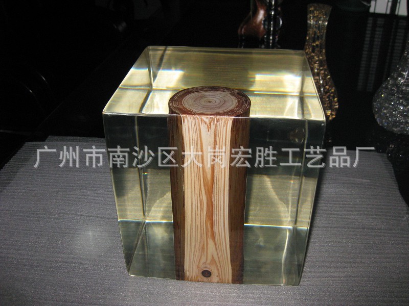 木头树脂工艺礼品 各种环氧树脂厂家 库存工艺品批发 工艺摆件